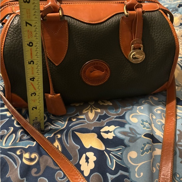 Dooney and Bourke vintage Gladstone - Picture 15 of 16